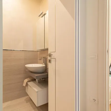 Guesthost - Veronetta Lovely With Patio! Werona