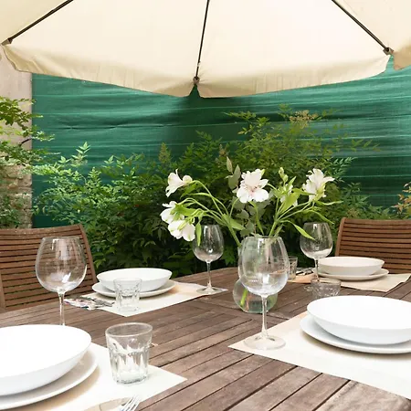 Guesthost - Veronetta Lovely With Patio! Apartament